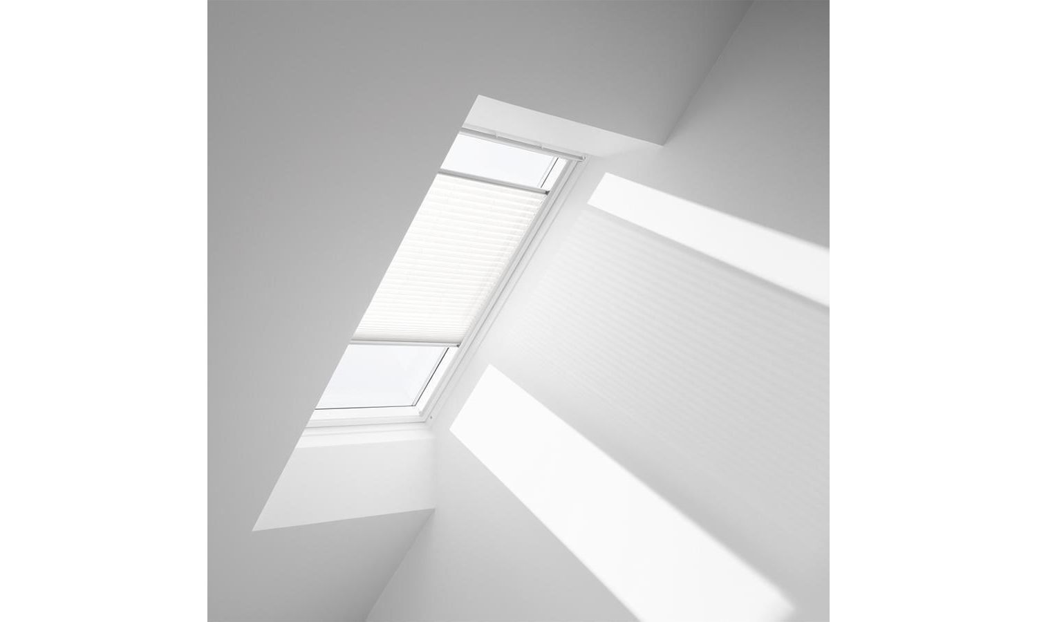 Velux Fhl 1016s Manual Pleated Blind White From 42 36