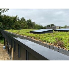 Wallbarn Green Roof Aluminium Edging Bar (2.4m)