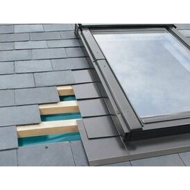 Fakro EPV 02 Plain Tile Flashing Kit (55cm x 98cm)