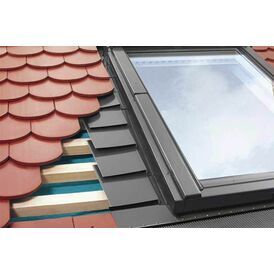 Fakro EPV 10 Plain Tile Flashing Kit (114cm x 118cm)