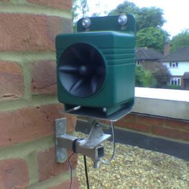 Wall Mounted Speaker Bracket For Bird-X Deterrent Products