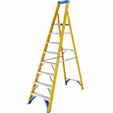 Werner Fibreglass Platform Step Ladder