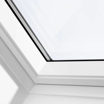 VELUX GGU SK08 006730 White Maintenance-Free Centre Pivot INTEGRA Solar Window - 114cm x 140cm