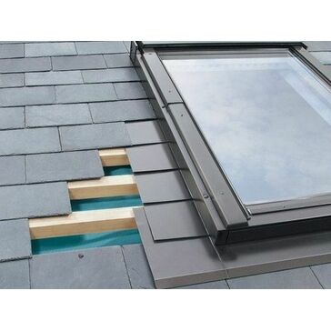 Fakro EPV 02 Plain Tile Flashing Kit (55cm x 98cm)