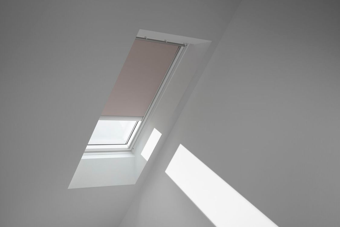 Velux Dml 4580s Electric Blackout Blind Light Taupe From 98 71