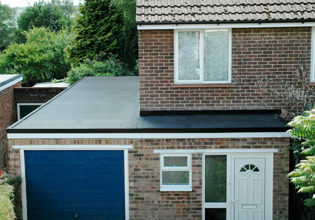 INCLUDES 1.2mm EPDM MEMBRANE AND ADHESIVES RUBBER ROOFING KIT FOR FLAT ROOFS 