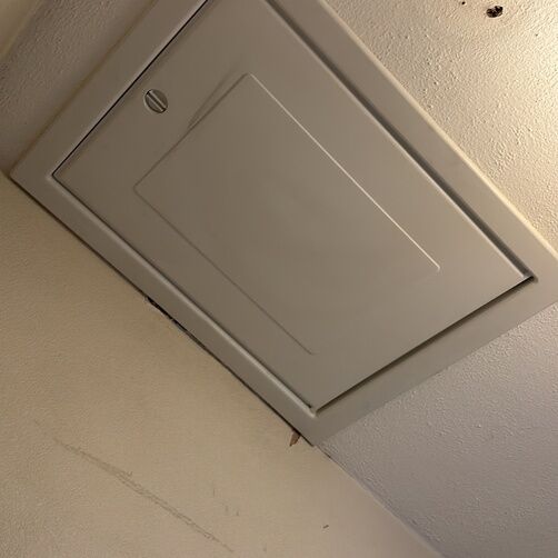 Customer image of Manthorpe GL250-03 Insulated Drop-Down Loft Hatch