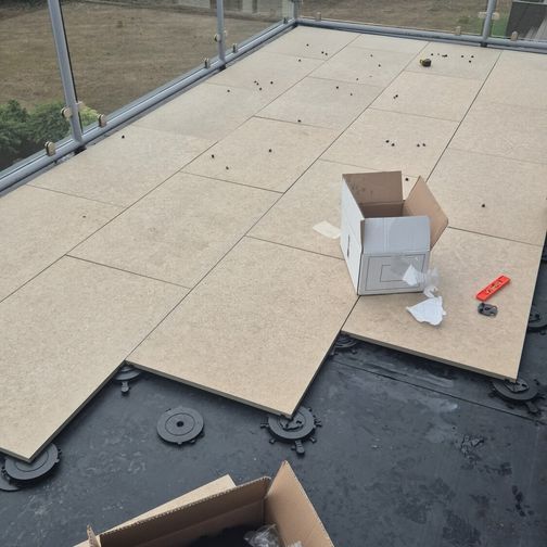Customer image of Wallbarn Minipad Adjustable Paving Pedestal