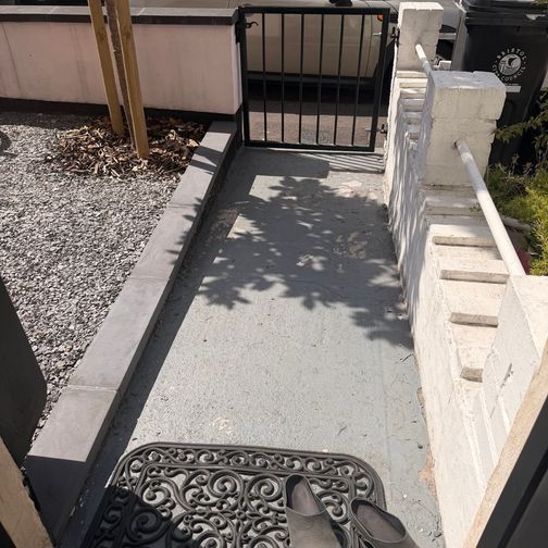 Customer image of Eurodec 50mm Flat Concrete Coping Stone