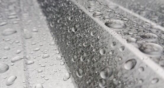 Image for post: The Best Roof Sheeting Materials For Fluctuating Temperatures.