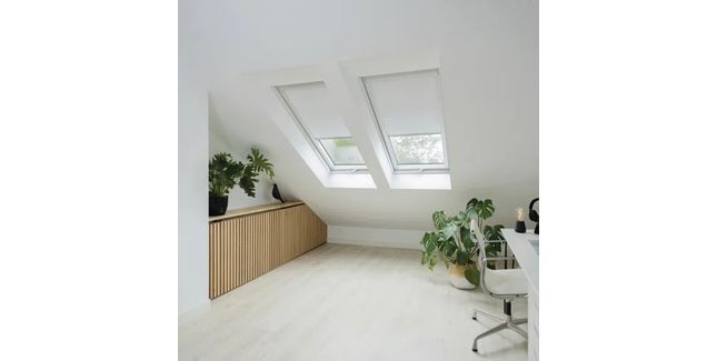 FAKRO Manual Blackout Roller Blind in Colour 255 (ARF I)