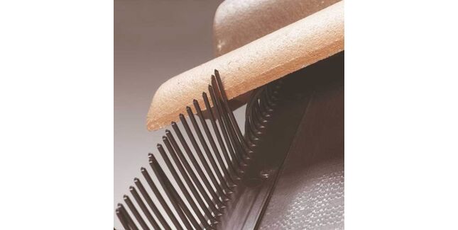 Klober Eaves Filler Comb - Black (Pack of 300)
