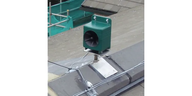 Ridge Mounted Stainless Steel Speaker Bracket For Bird-X Products