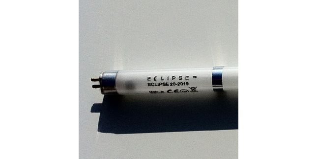 15 Watt Wemlite 12 Inch X T5 BL368 UVA Lamp