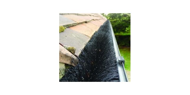 Hedgehog 200mm Debris Gutter Brush (4m) - Black